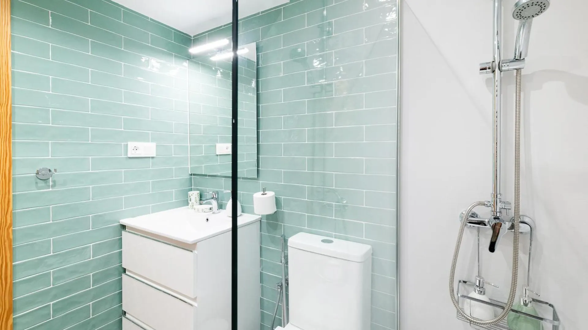 Apartment Wekey Homes, Encanto Del Albayzin Granada Spain